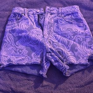 women’s groovy shorts